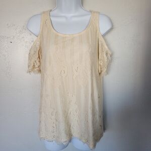 Maurices Medium Beige Lace Cold Shoulder Blouse Short Sleeve Lined Keyhole Fancy